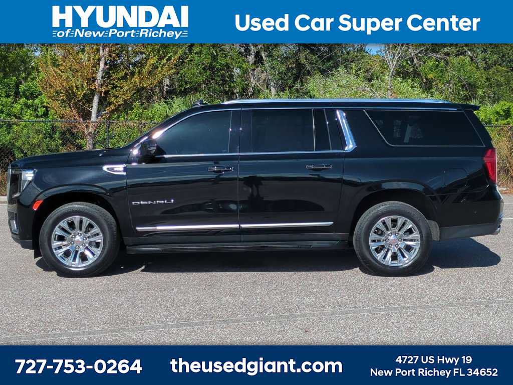 Used 2024 GMC Yukon XL Denali w/ Advanced Technology Package AWD/4WD image 2