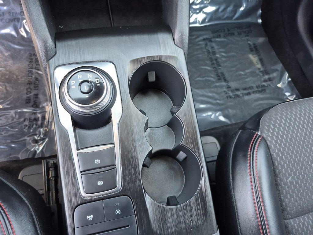 Used 2024 Ford Escape ST-Line image 10