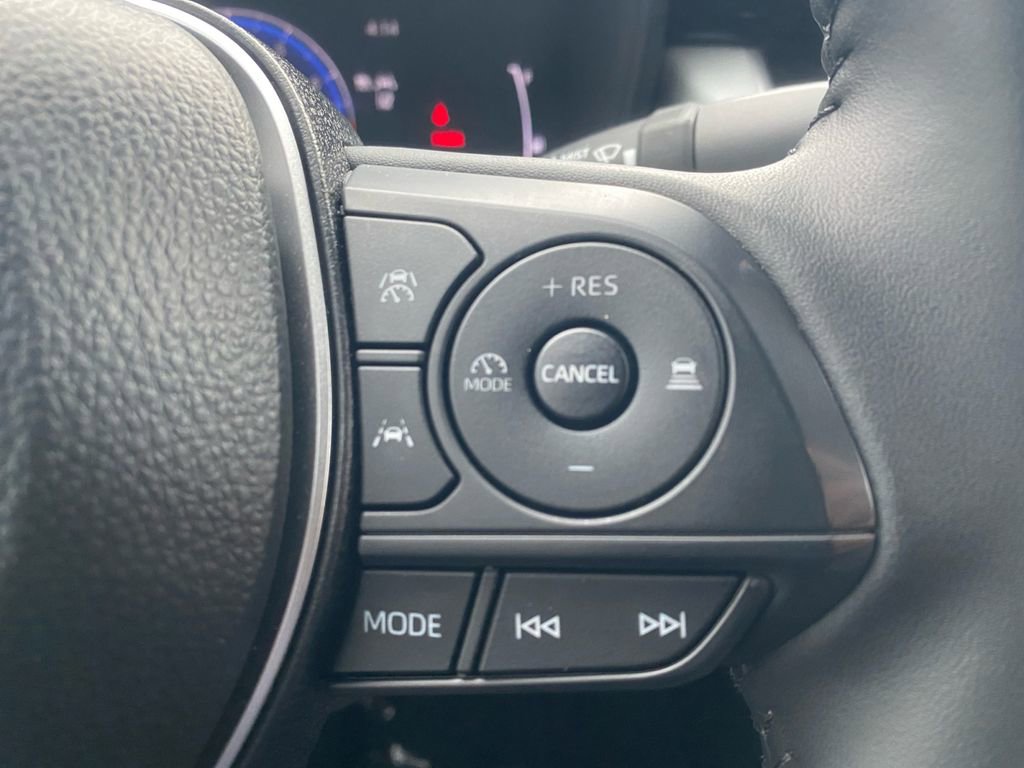 Used 2026 Toyota Corolla SE image 21