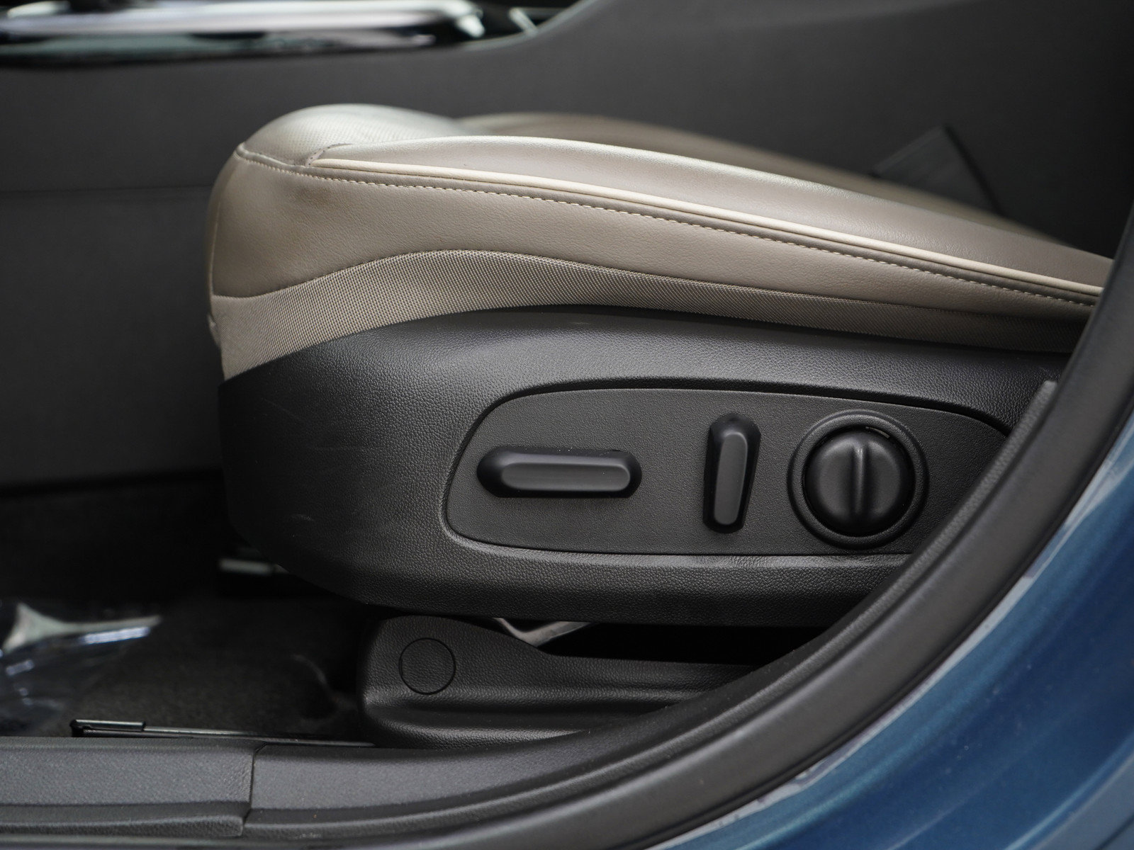 Used 2024 Buick Envista Avenir FWD image 23