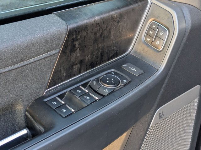 Used 2023 Ford F250 Lariat w/ Chrome Package AWD/4WD image 12