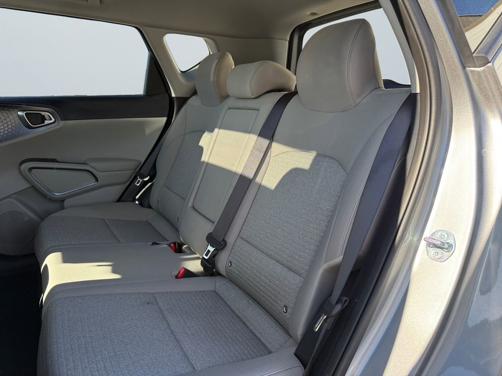 Used 2025 Kia Soul EX image 13