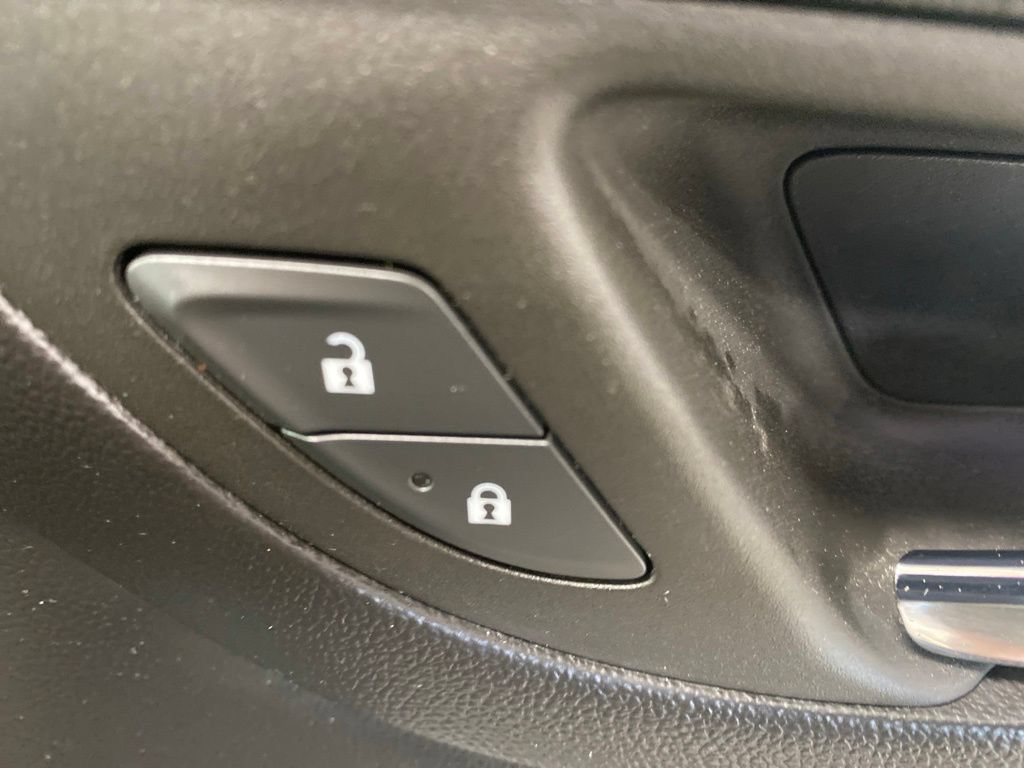 Used 2023 Chevrolet Equinox LT AWD/4WD image 20