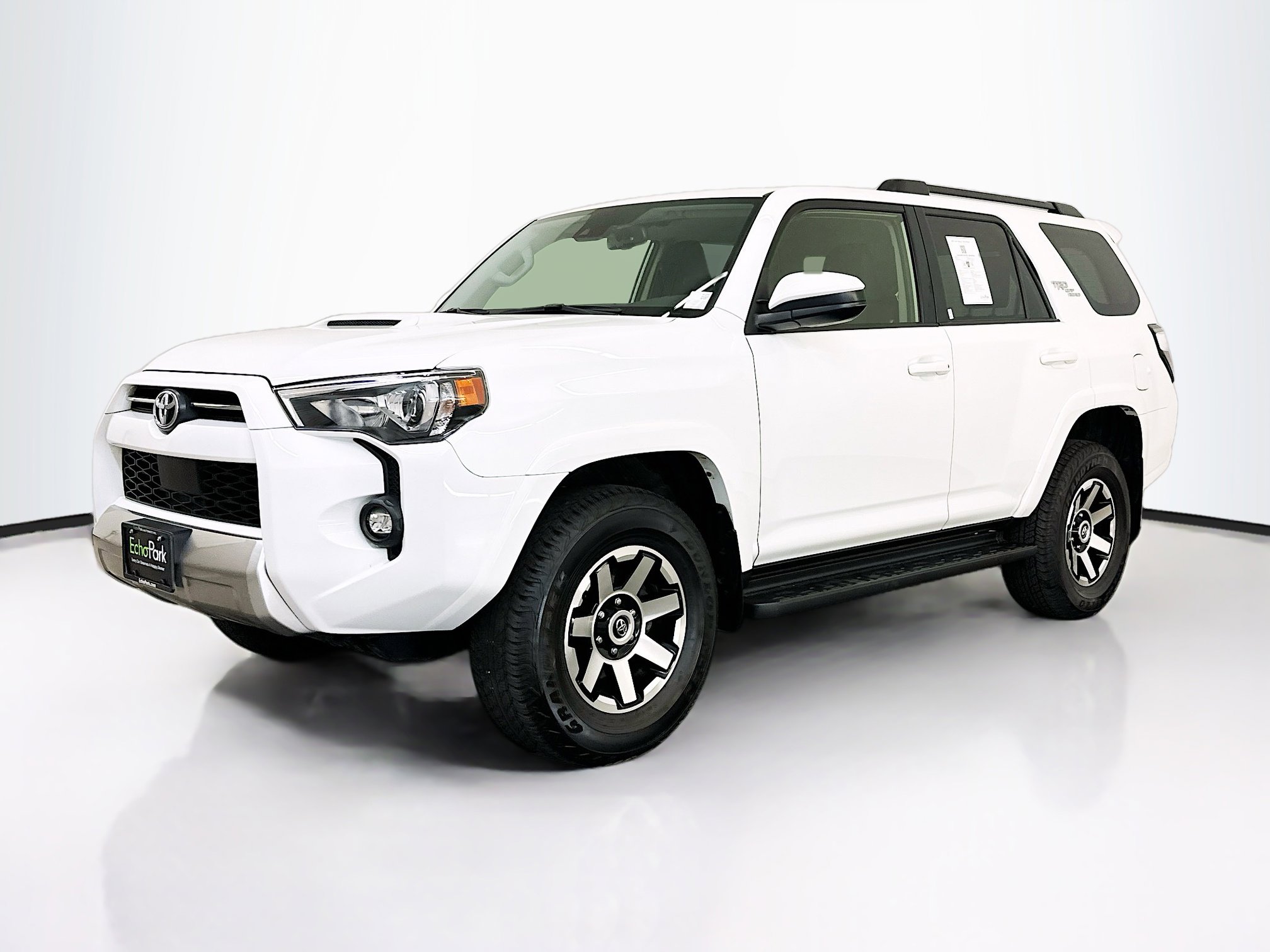 Used 2024 Toyota 4Runner TRD Off-Road image 3