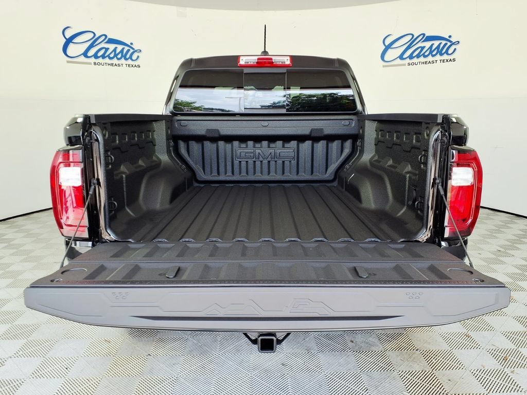 New 2026 GMC Canyon Denali w/ LPO, Denali Black Edition AWD/4WD image 5