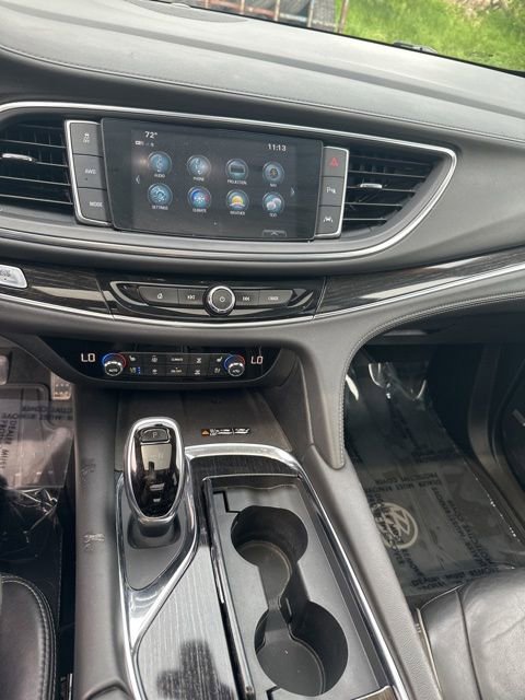 Used 2019 Buick Enclave Avenir w/ Avenir Technology Package AWD/4WD image 23
