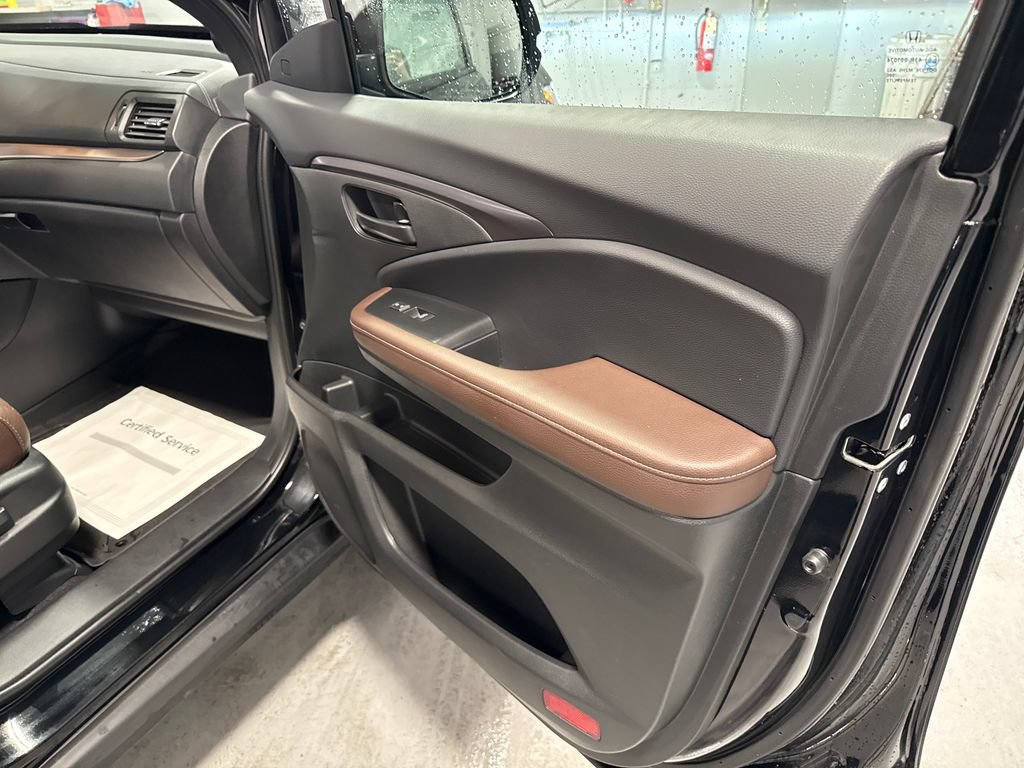 Used 2024 Honda Passport EX-L image 36