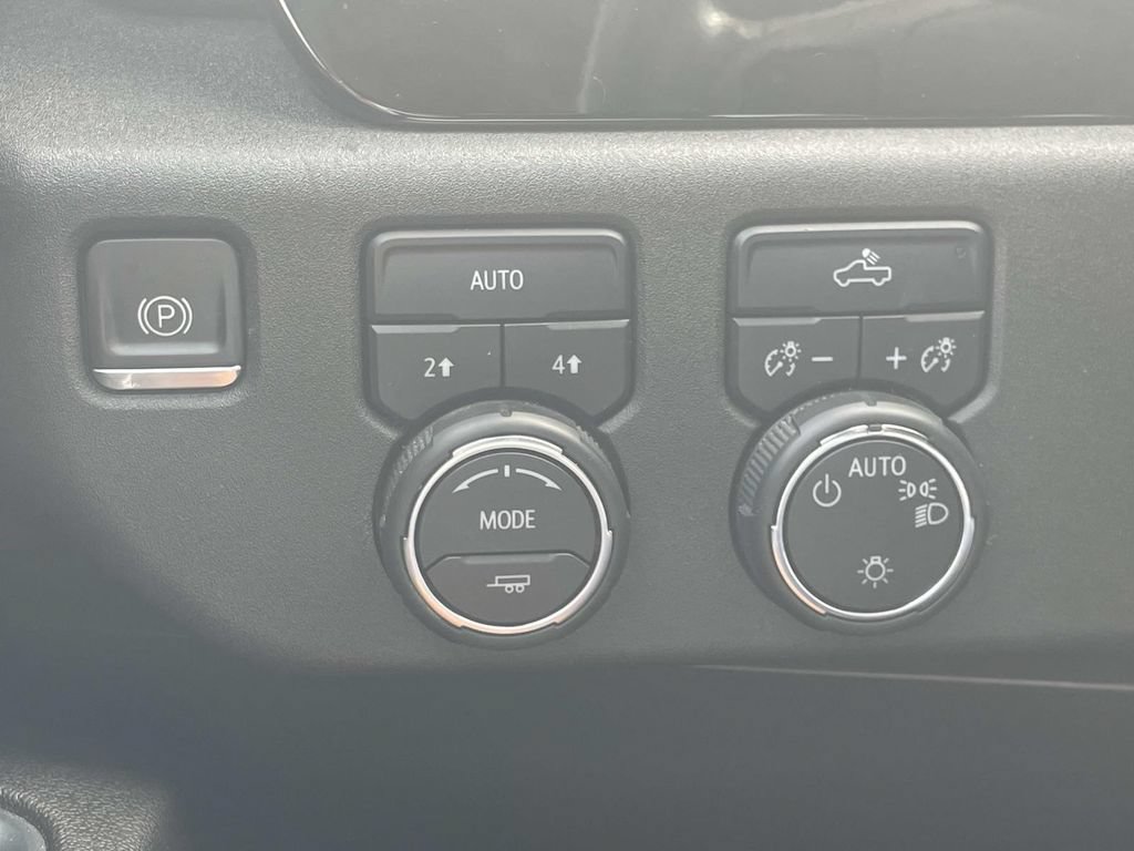 Certified 2023 Chevrolet Silverado 1500 LT AWD/4WD image 25