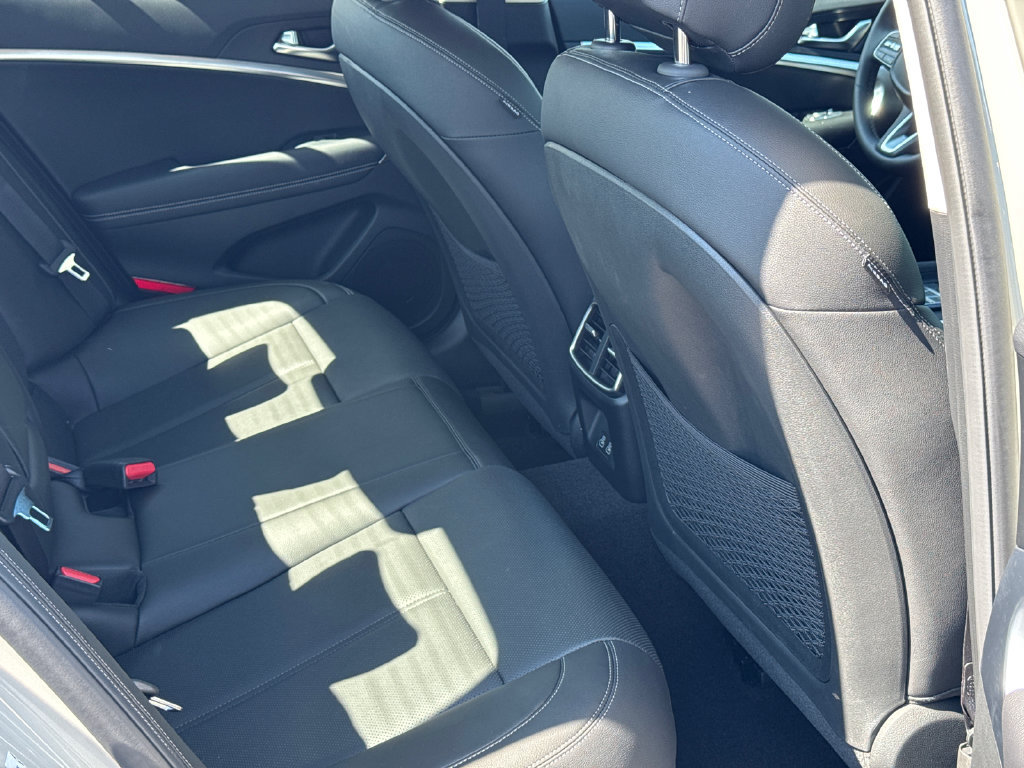 New 2026 Genesis G70 2.5T RWD image 15