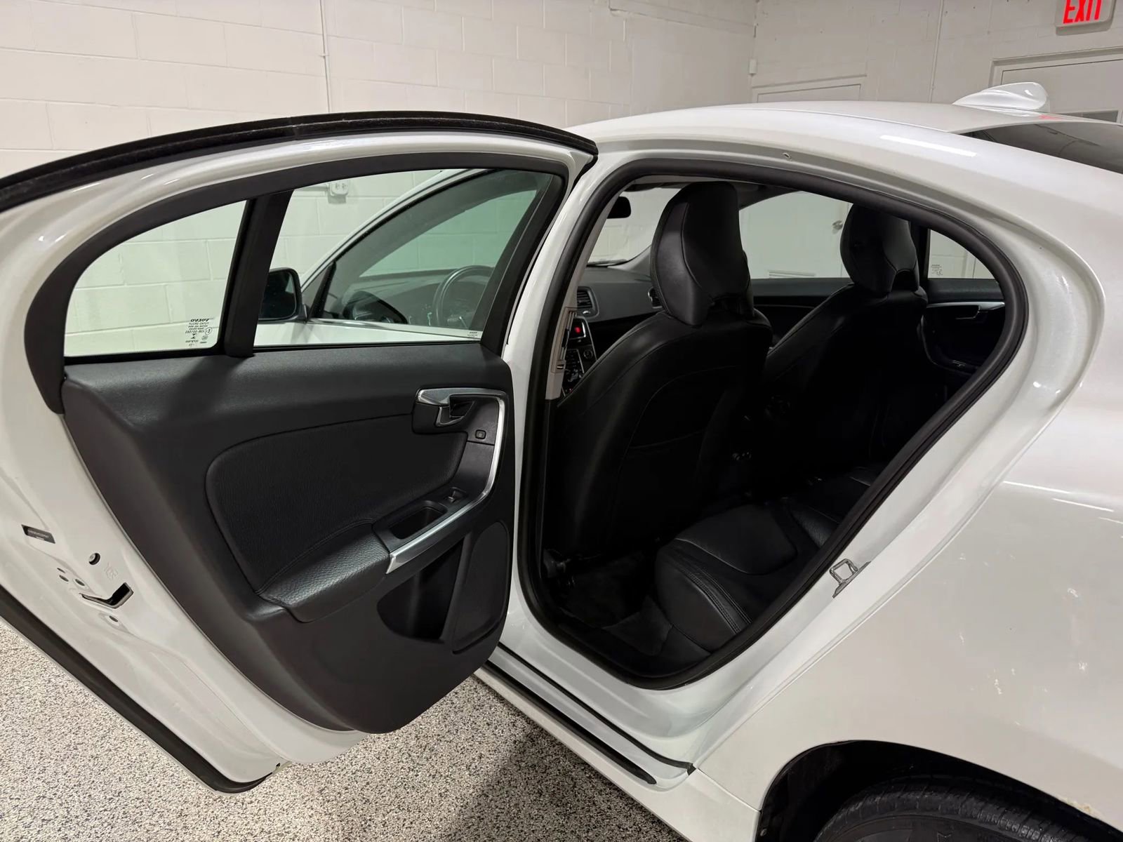 Used 2014 Volvo S60 T5 w/ Climate Package image 38