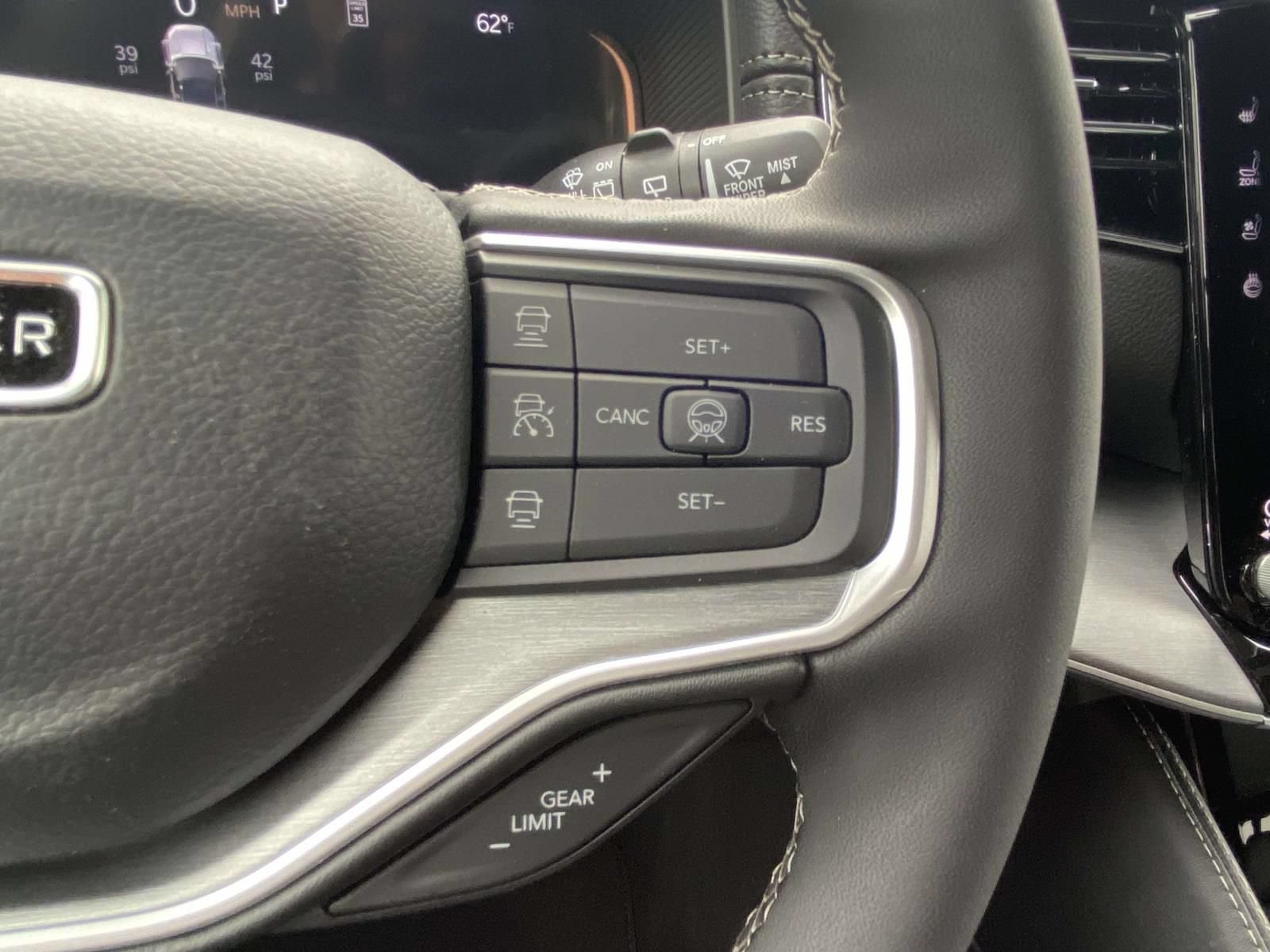 New 2026 Jeep Grand Wagoneer Limited AWD/4WD image 22