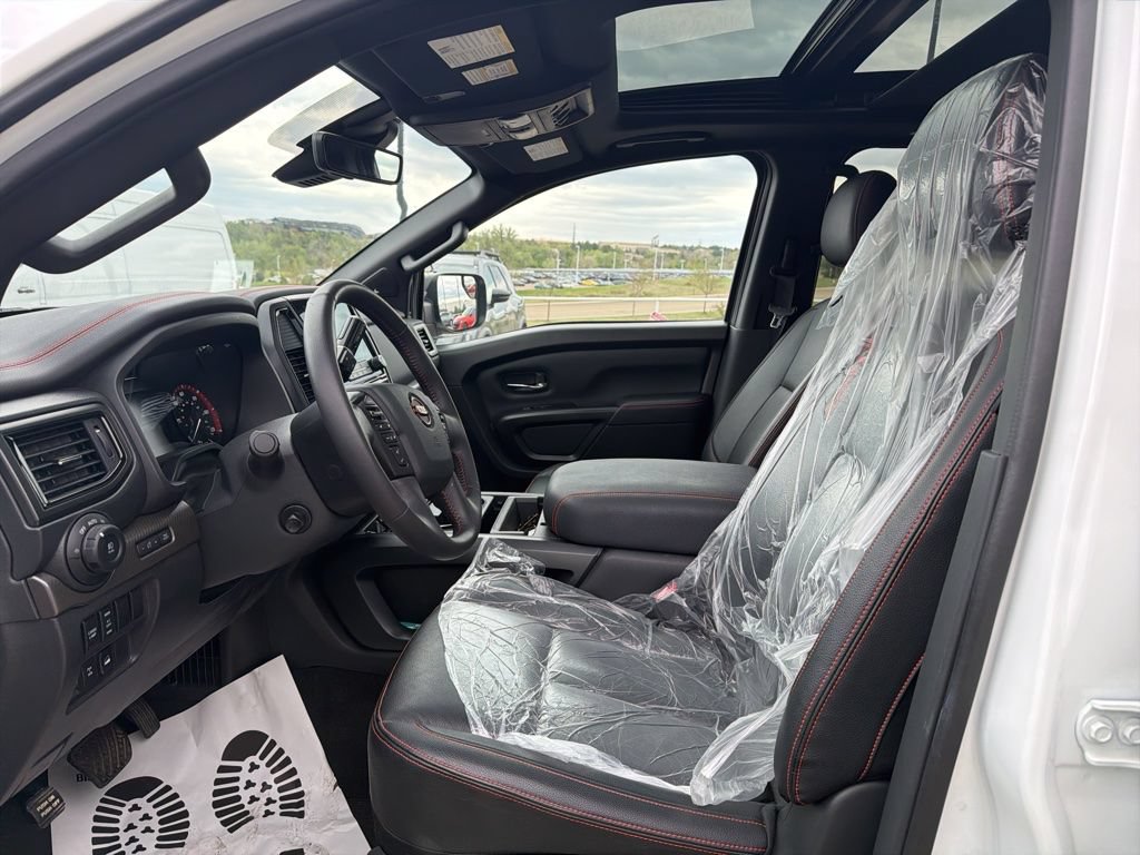 Certified 2024 Nissan Titan PRO-4X w/ Pro-4x Convenience Package AWD/4WD image 7