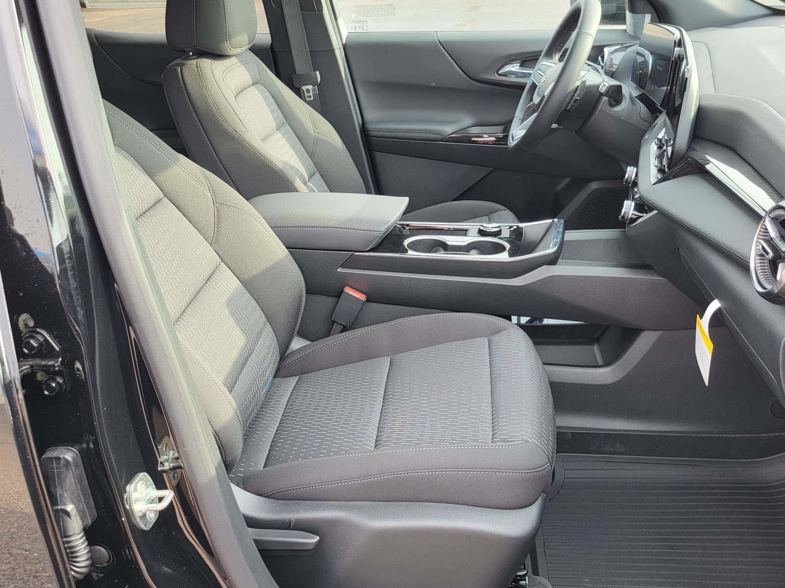 New 2026 Chevrolet Equinox LT image 10