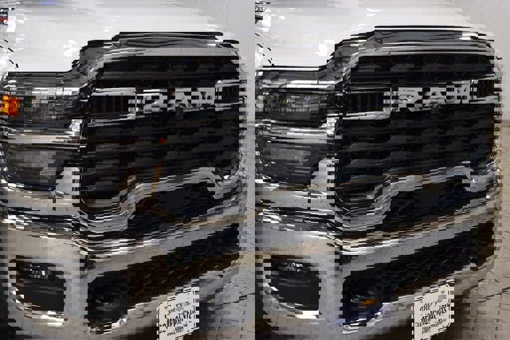 Used 2025 RAM 5500 Tradesman w/ Safety Group image 7