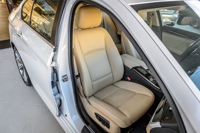 Used 2016 BMW 528i Sedan image 40