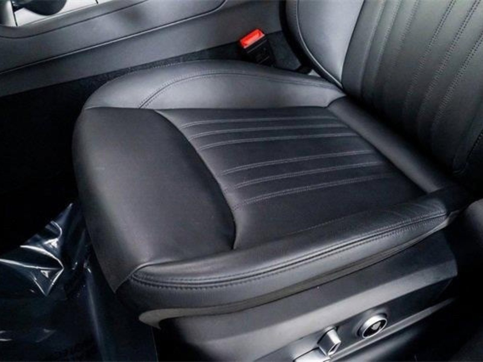 Used 2024 Maserati Grecale GT image 43