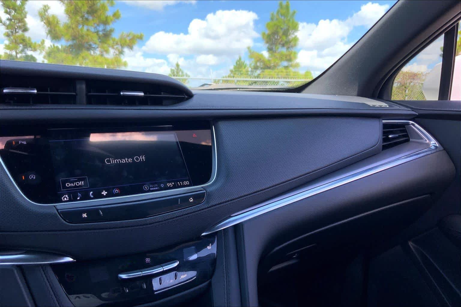 Used 2025 Cadillac XT5 Luxury w/ LPO, Floor Liner Package FWD image 35