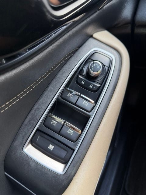 Used 2020 Subaru Outback Limited XT AWD/4WD image 18