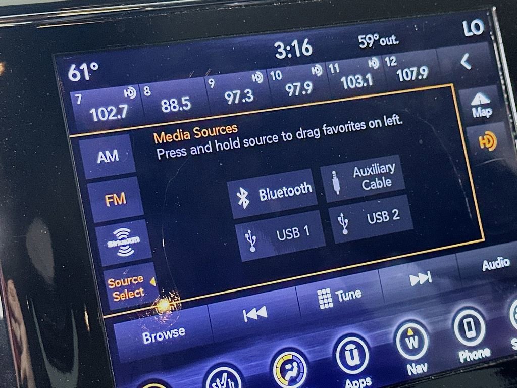 Used 2021 Jeep Grand Cherokee Laredo X image 27