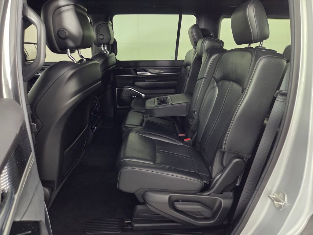 Used 2022 Jeep Wagoneer Series I w/ Premium Group I image 24