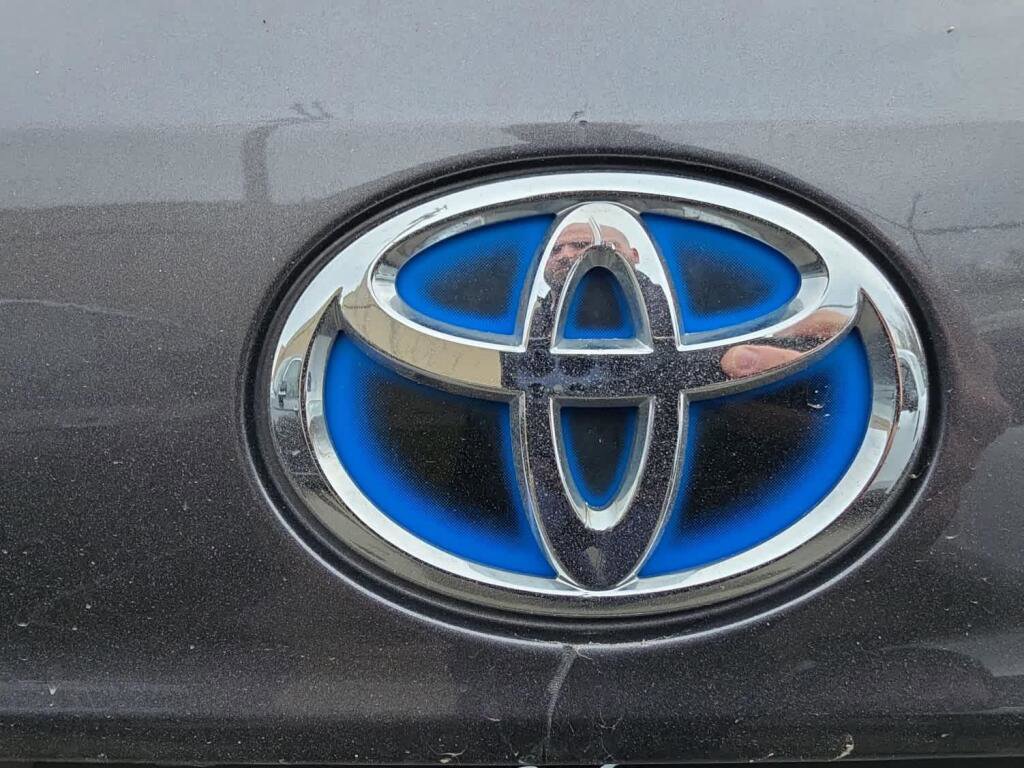 Used 2021 Toyota Highlander XLE image 13