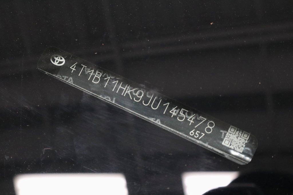 Used 2018 Toyota Camry SE image 34