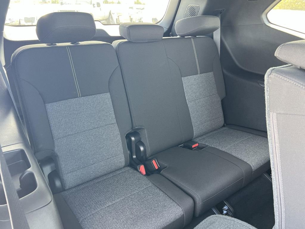 New 2026 GMC Acadia Elevation image 29