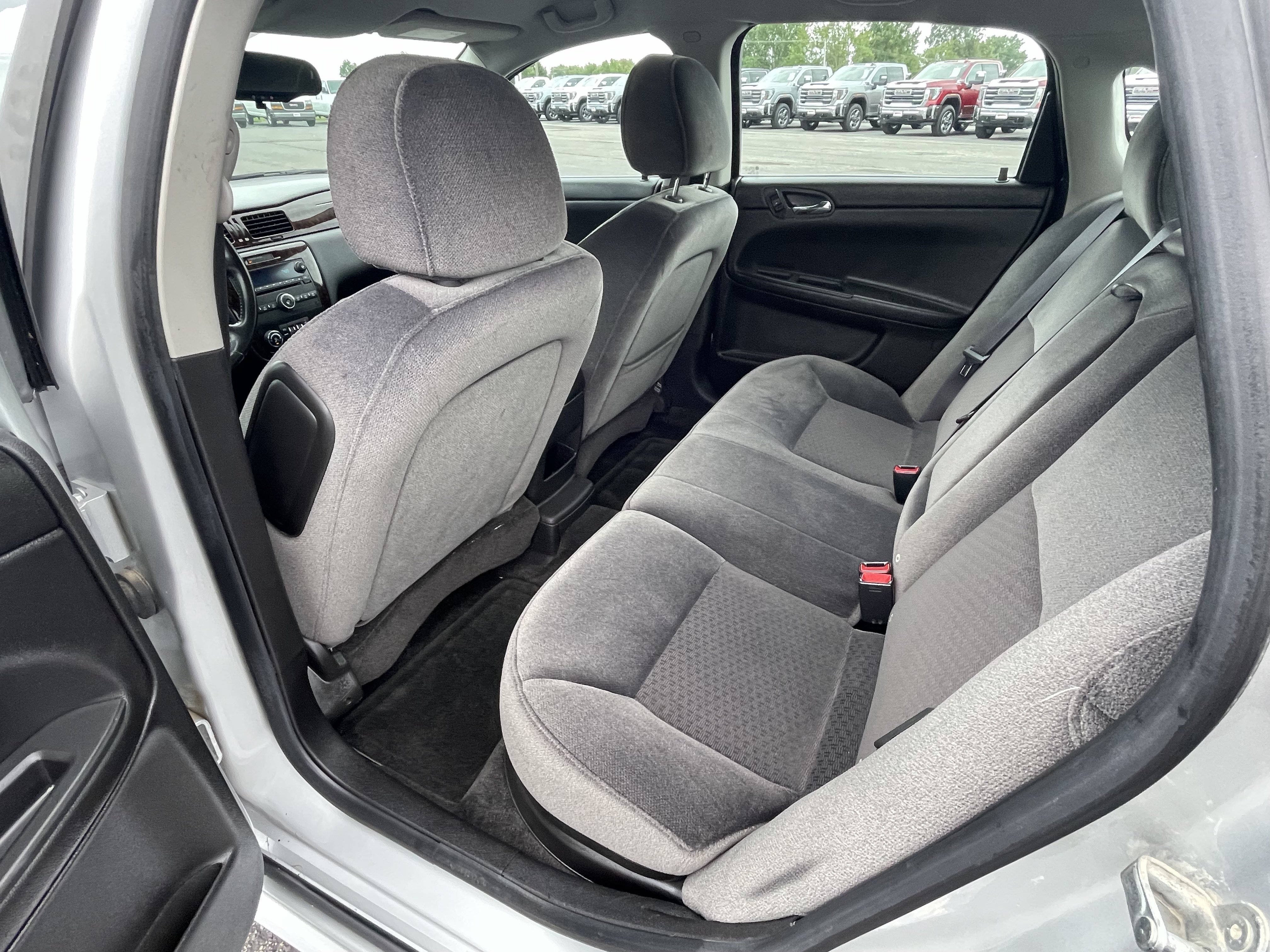 Used 2013 Chevrolet Impala LT FWD image 13