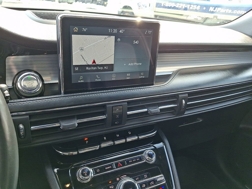 Used 2022 Lincoln Corsair AWD w/ Premium Package image 3