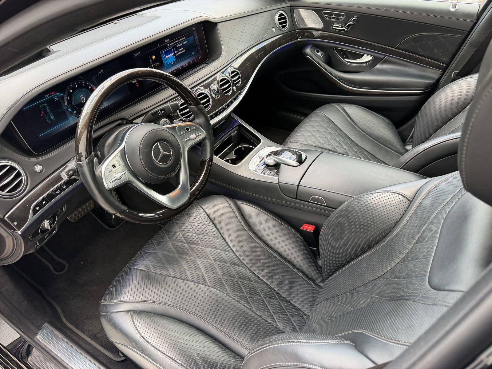 Used 2019 Mercedes-Benz S 560 Sedan image 4