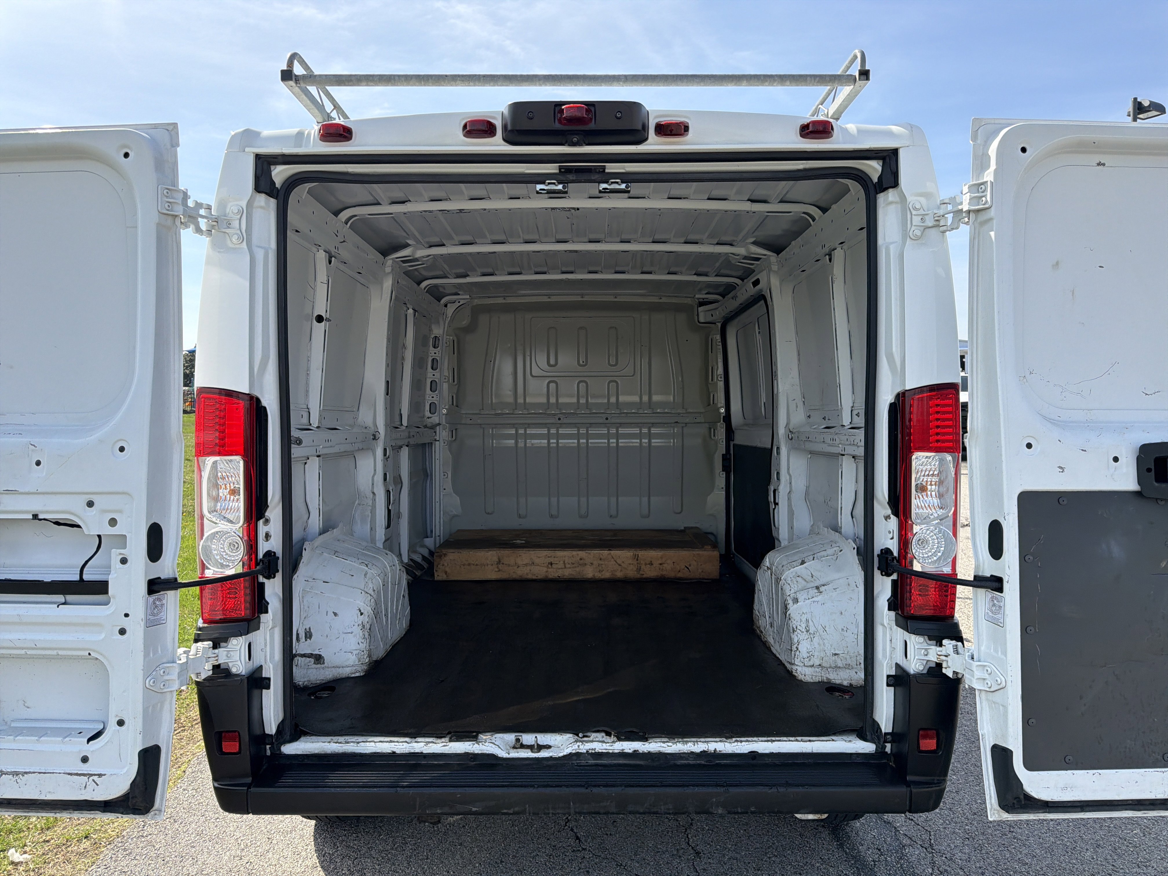 Used 2022 RAM ProMaster 3500 image 27