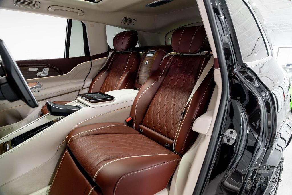 Used 2026 Mercedes-Benz Maybach GLS 600 4MATIC image 65