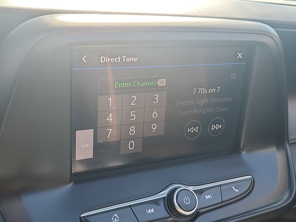 Used 2020 Chevrolet Camaro LT RWD image 10