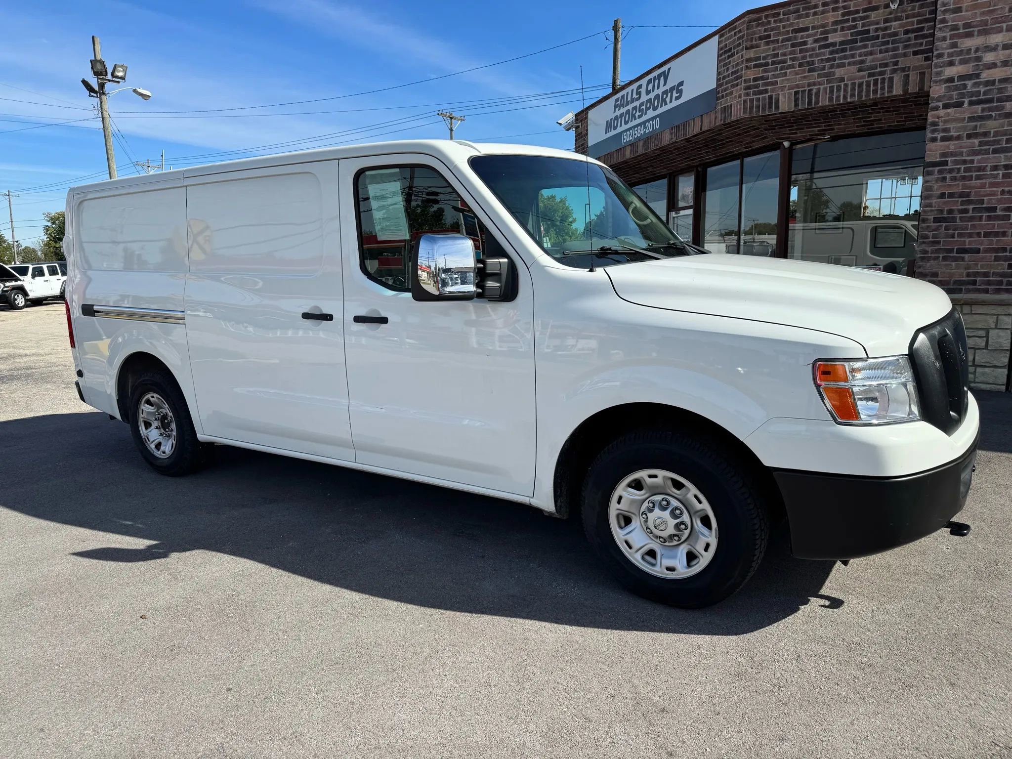 Used 2019 Nissan NV 2500 SV image 19