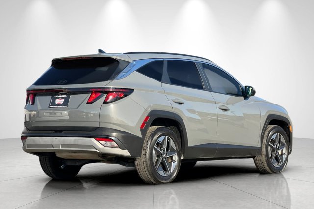 Used 2025 Hyundai Tucson SEL AWD/4WD image 4
