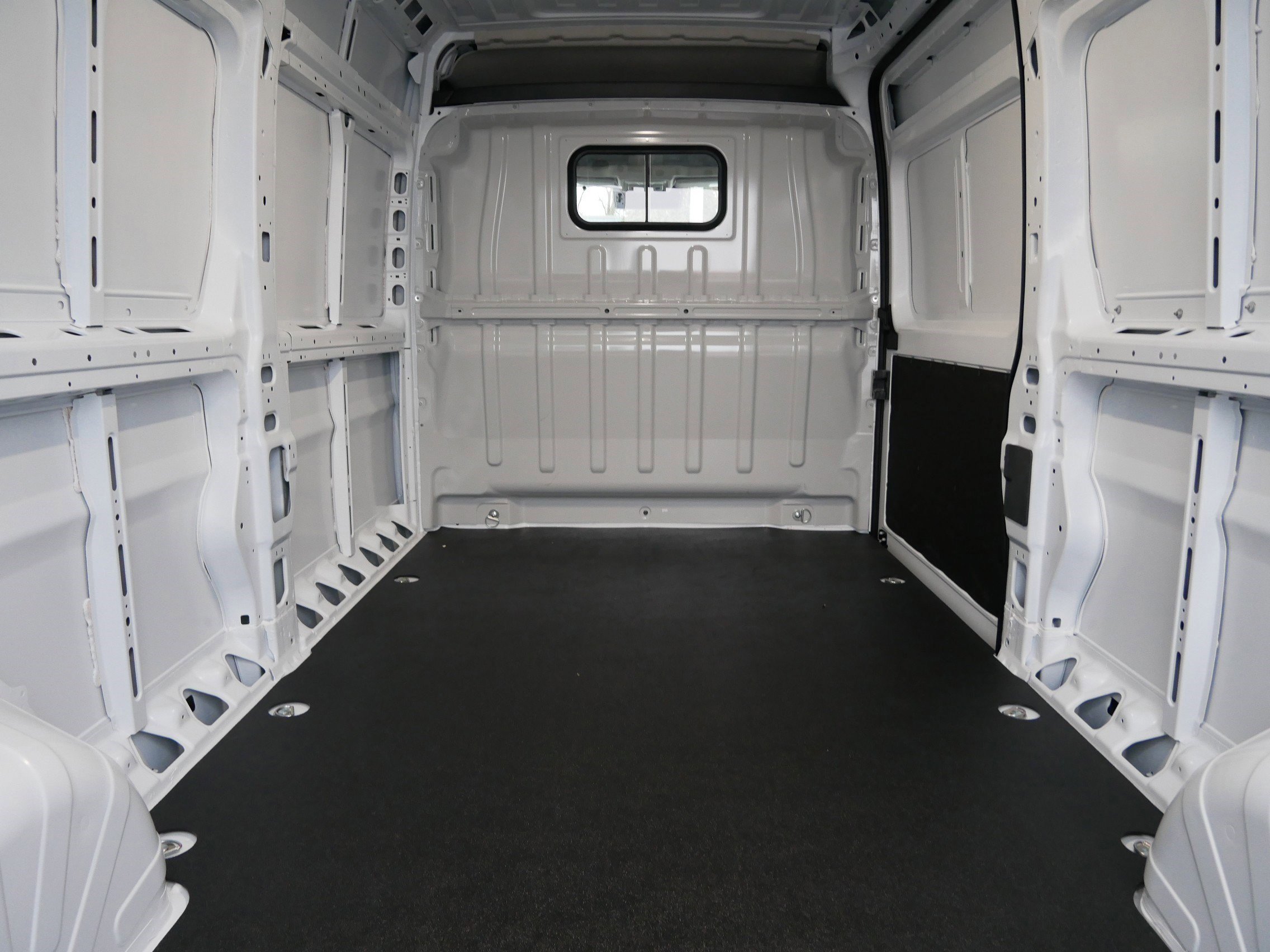 New 2026 RAM ProMaster 2500 w/ Convenience Group image 9