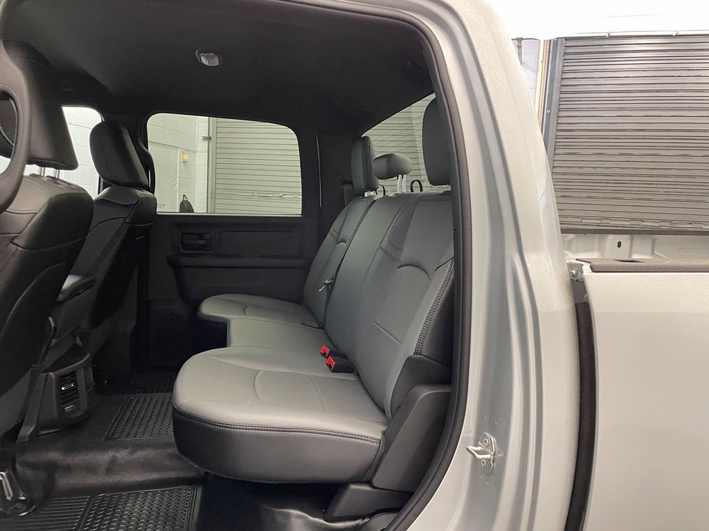 New 2026 RAM 3500 Tradesman AWD/4WD image 17