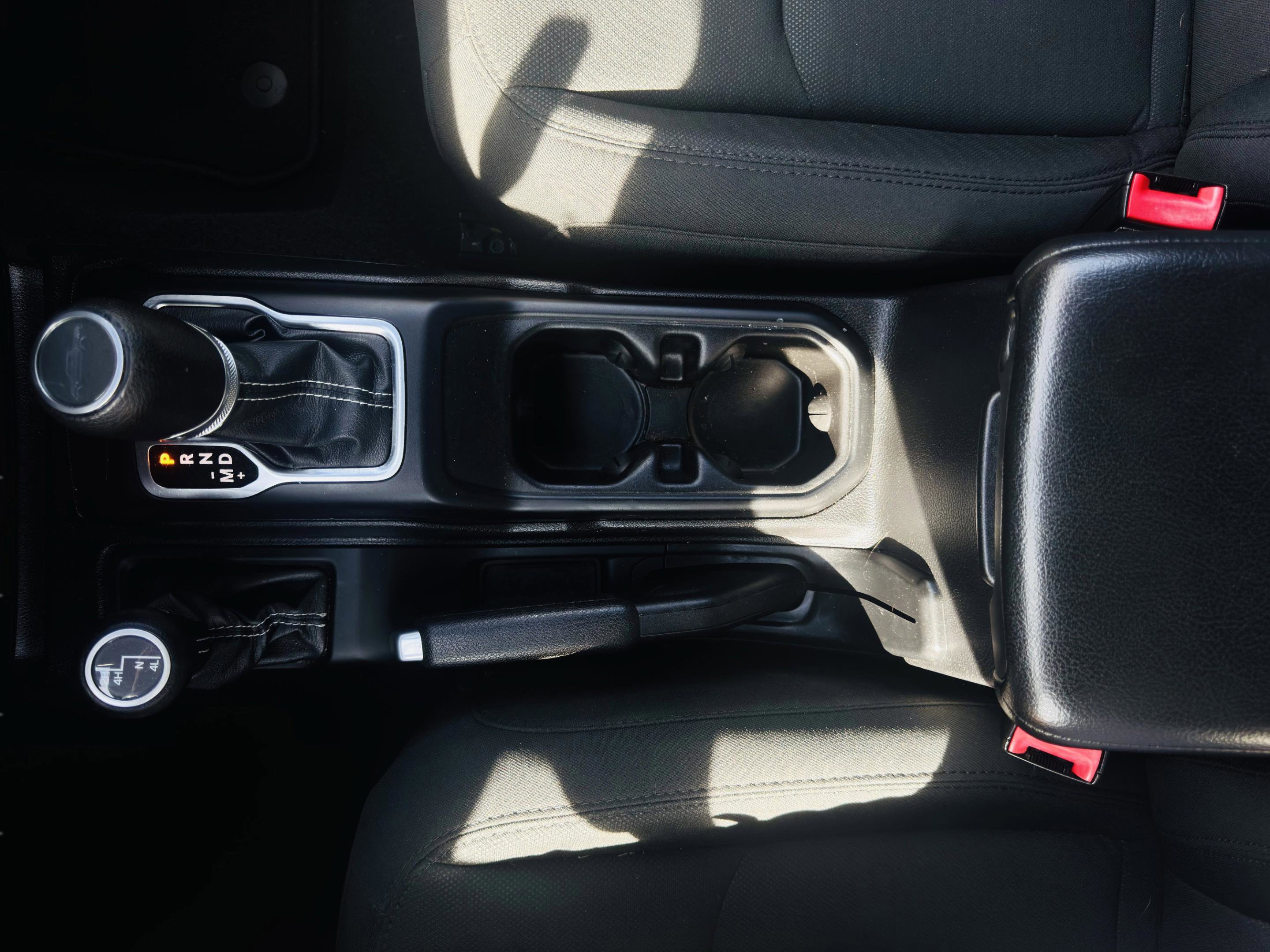 Used 2020 Jeep Gladiator Overland w/ Dual Top Group image 19