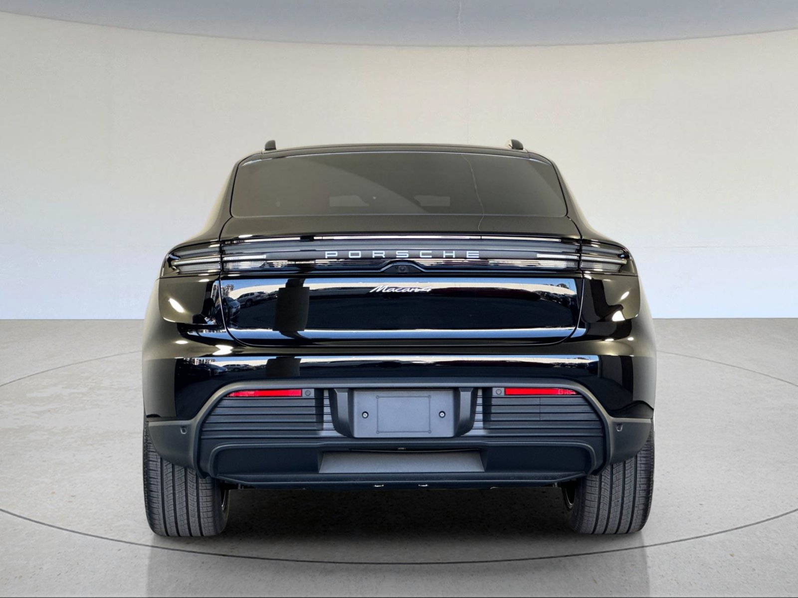 New 2026 Porsche Macan 4 Electric AWD/4WD image 7