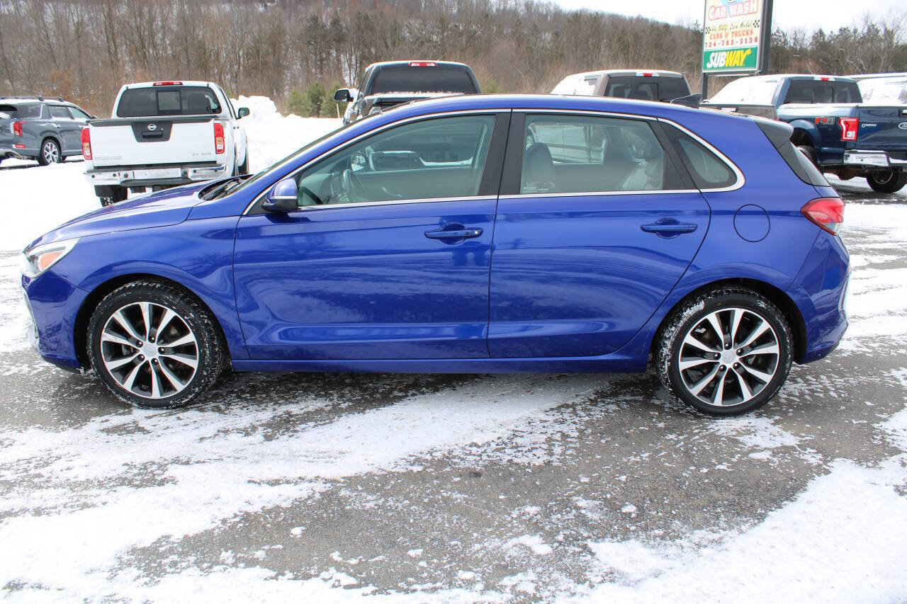 Used 2020 Hyundai Elantra GT w/ Style Package 02 image 2