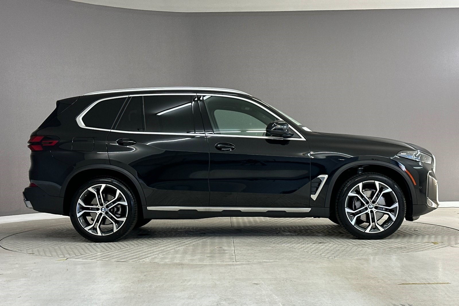 Used 2026 BMW X5 sDrive40i RWD image 7