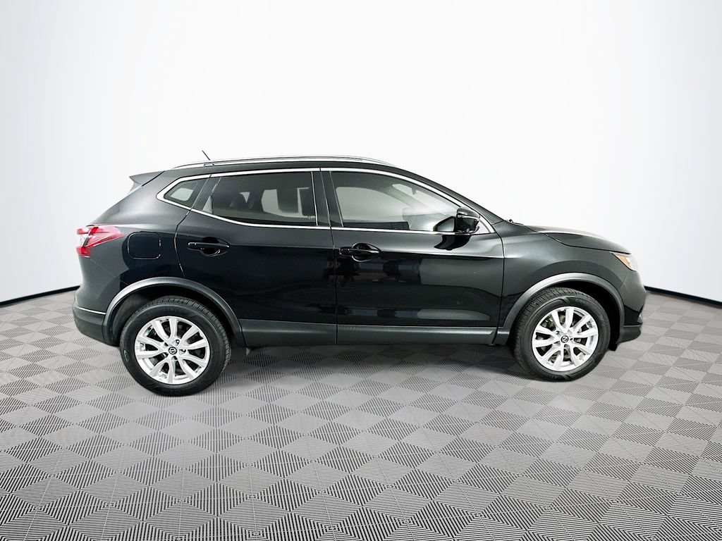 Certified 2022 Nissan Rogue Sport SV w/ Technology Package AWD/4WD image 11