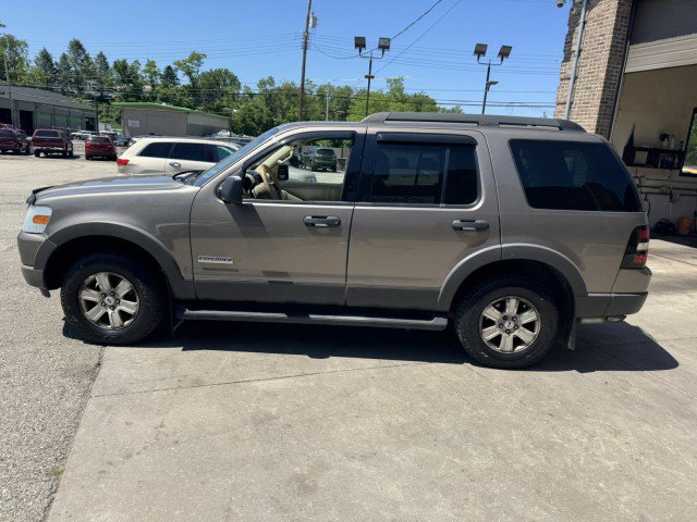 Used 2006 Ford Explorer XLT AWD/4WD image 6