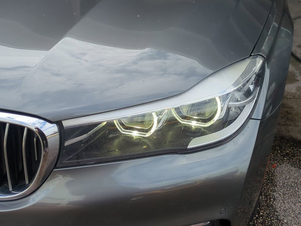 Used 2018 BMW 740i image 11