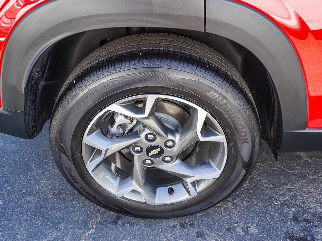 Used 2026 Chevrolet Trax LT w/ Driver Confidence Package FWD image 8