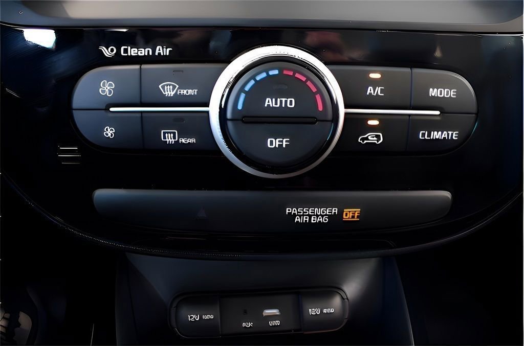 Used 2019 Kia Soul ! image 13