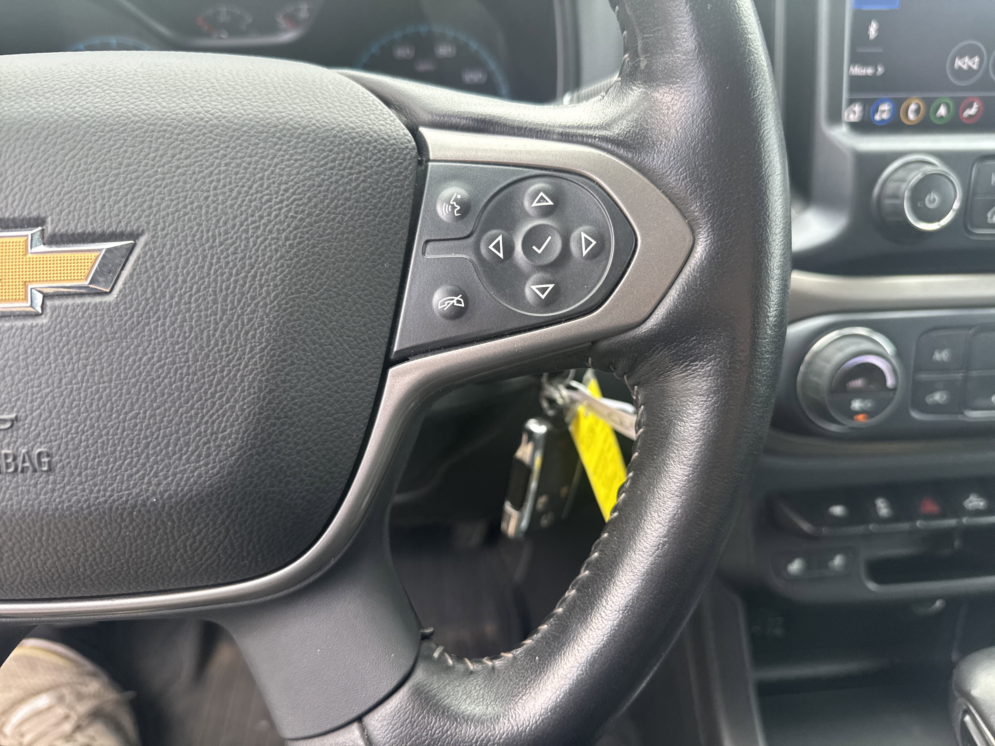 Used 2022 Chevrolet Colorado Z71 image 19