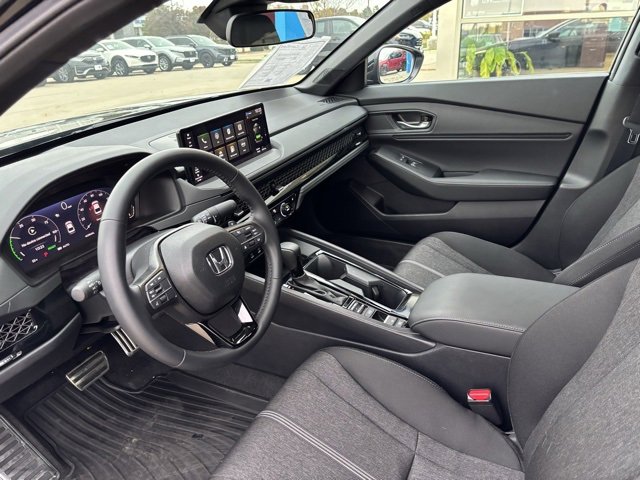 Certified 2025 Honda Accord Sport image 11