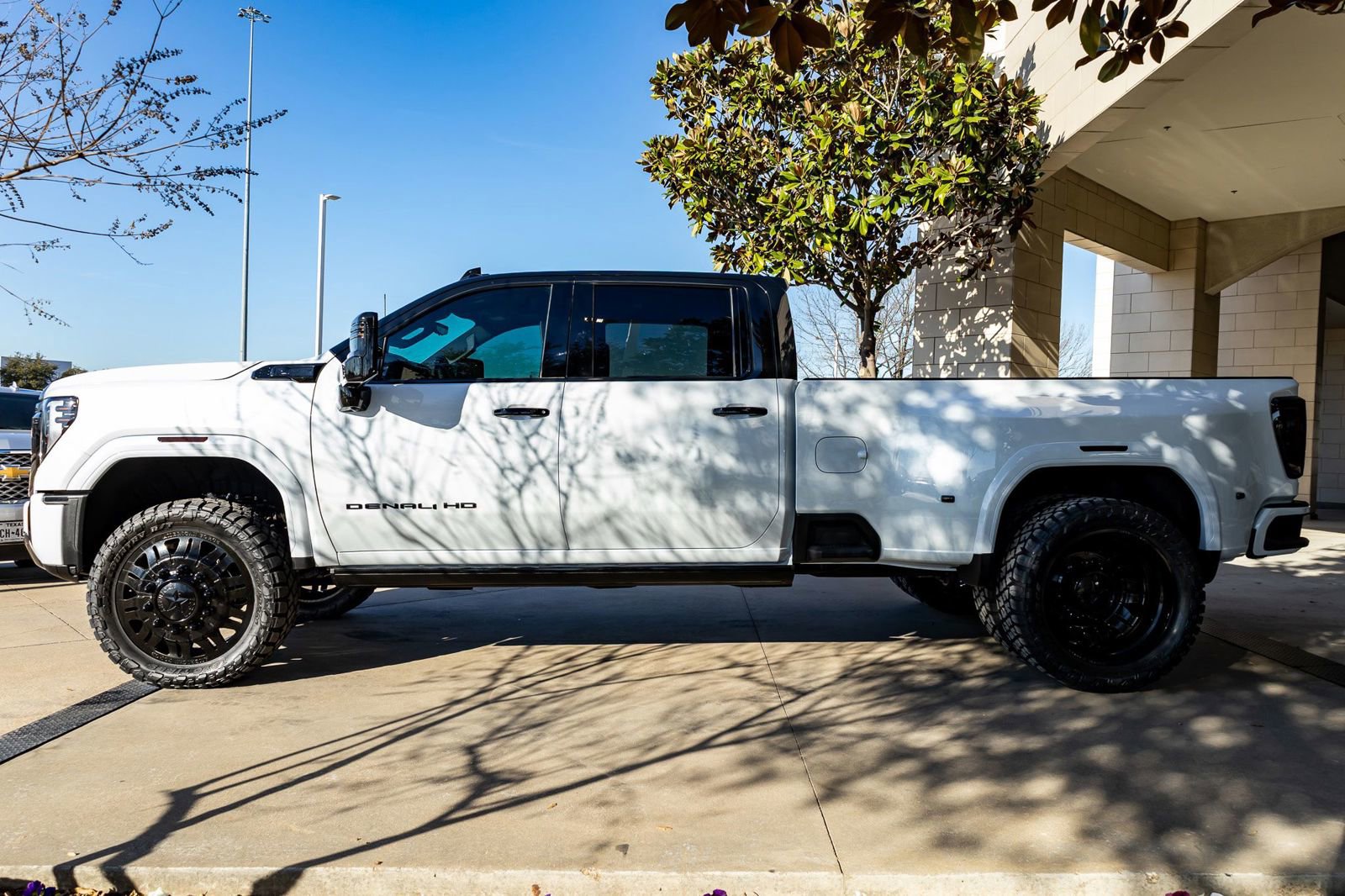 Used 2026 GMC Sierra 3500 Denali Ultimate AWD/4WD image 6