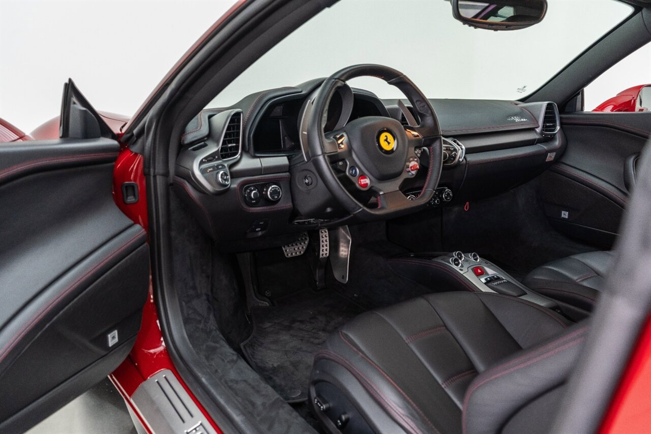 Used 2011 Ferrari 458 Italia Coupe RWD image 70